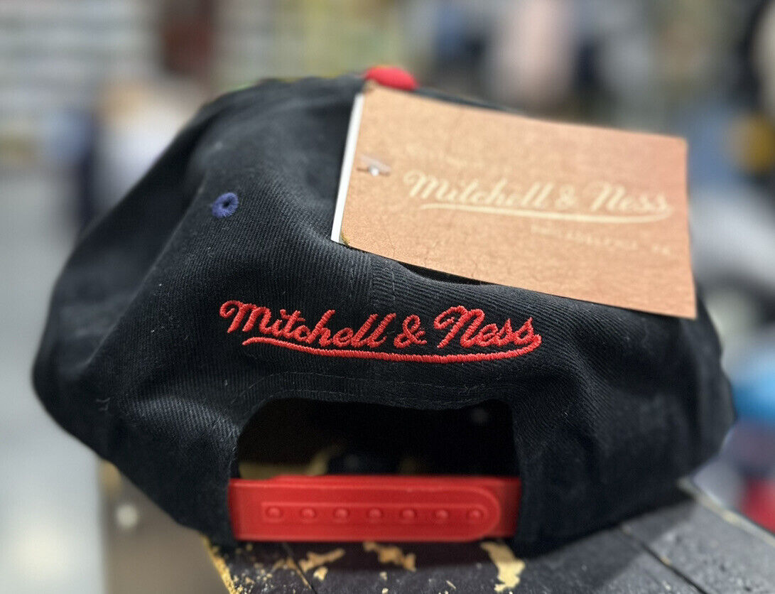 Mitchell & Ness Chicago Bills MN Tribal BW SnapBack BLK Hat Brand New - VQ45Z