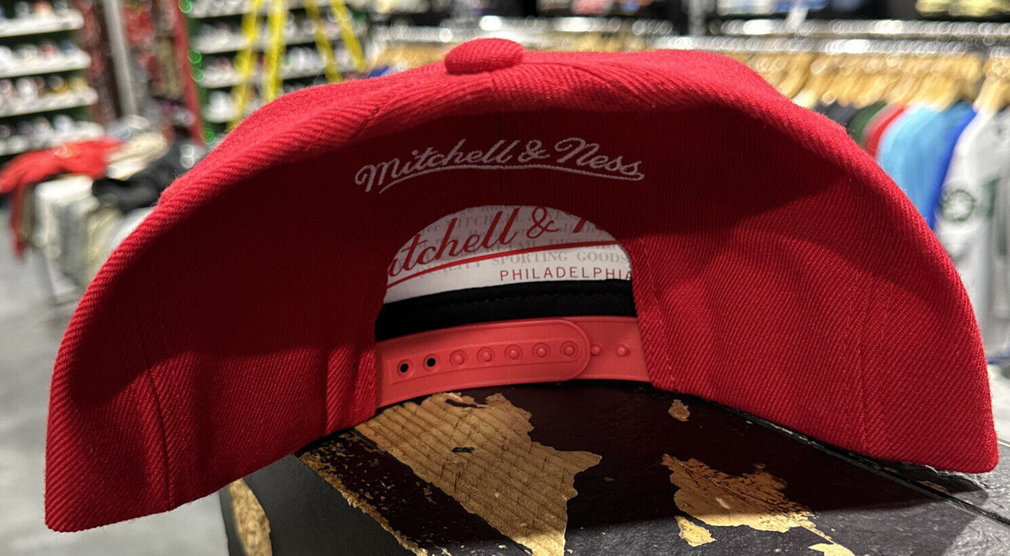Mitchell & Ness Chicago Bulls Team Ground 2.0 Red Adjustable Snapback Hat Cap