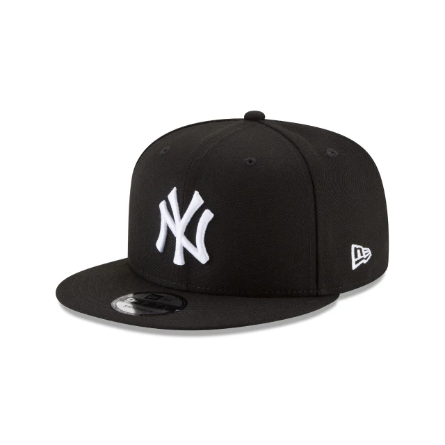 New Era New York Yankees Basic Black and White 9FIFTY Adjustable Snapback Hat