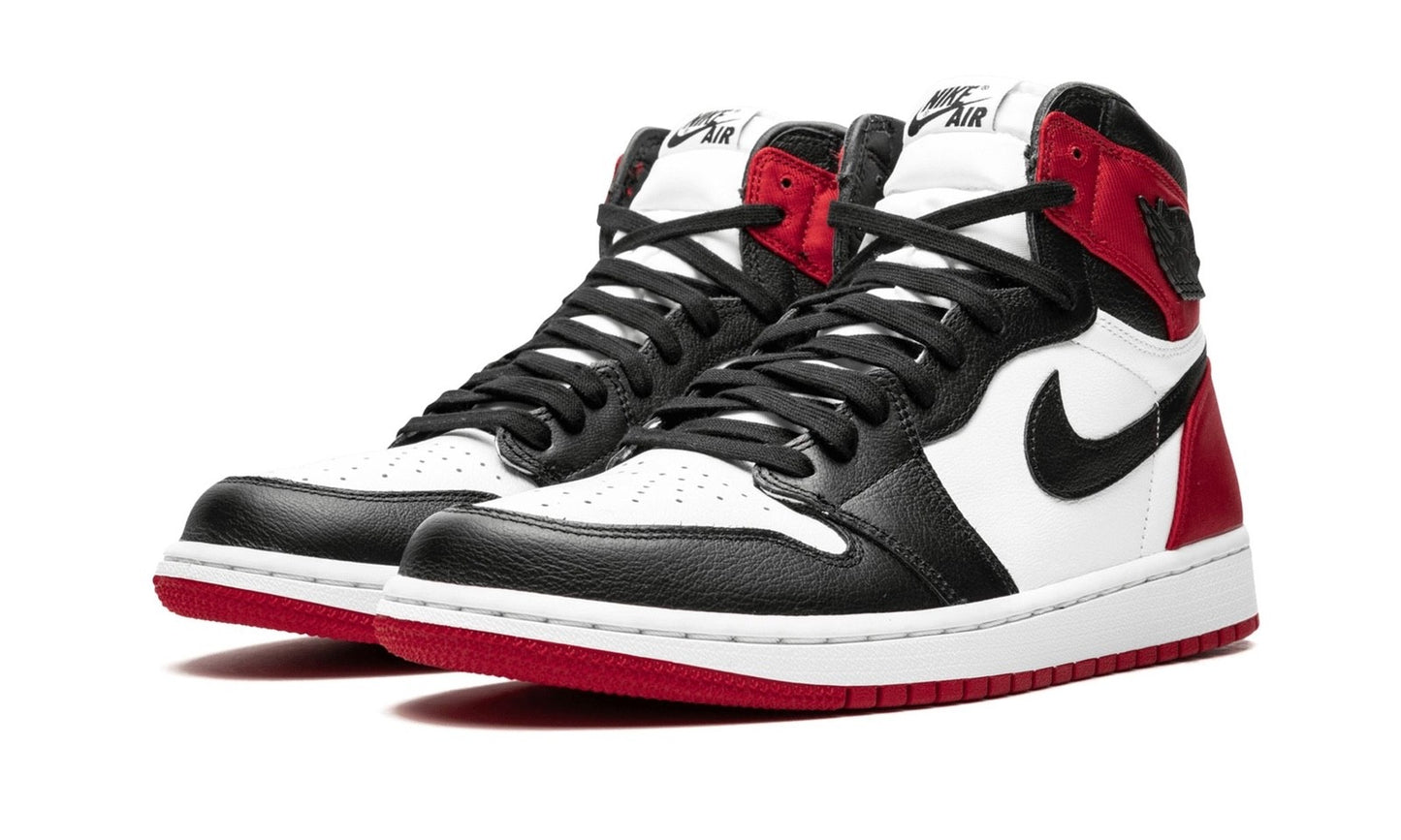 Nike Air Jordan 1 Retro High Satin Black Toe CD0461 016 Size 9.5 WMNS/ 8 MENS